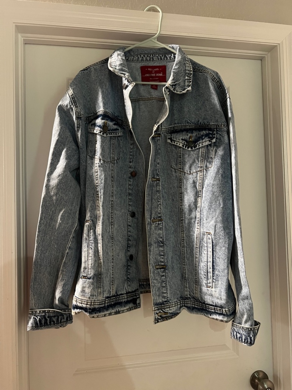 Vintage Light Wash Denim Jacket - Light Blue